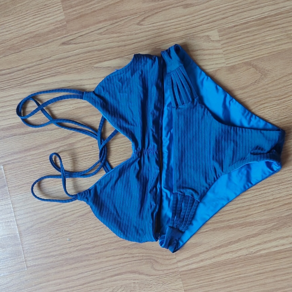 A reversible bikini